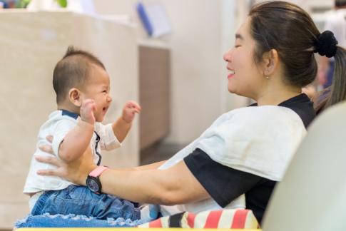 Filiation : la loi tunisienne ne prévoit que l'adoption simple. 